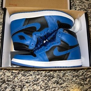Air Jordan 1 Retro High OG ‘Dark Marina Blue’